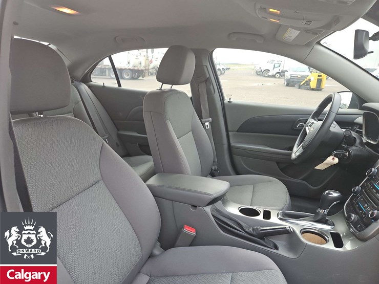 2015-chevrolet-malibu-ls-4dr-sedan-image-16