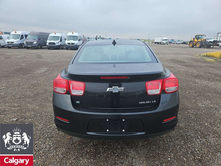 2015-chevrolet-malibu-ls-4dr-sedan-image-6