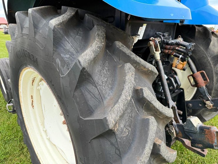 new-holland-ts110a-image-7