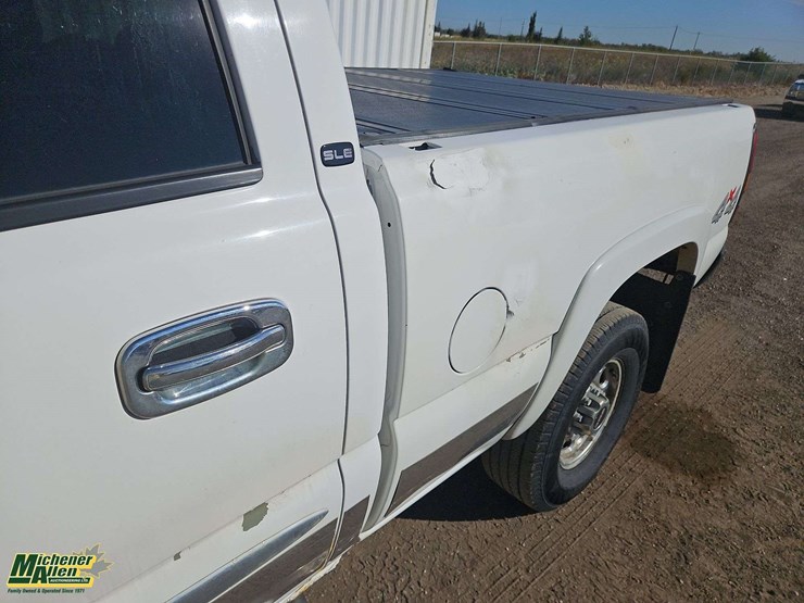 gmc-sierra-2500hd-image-34