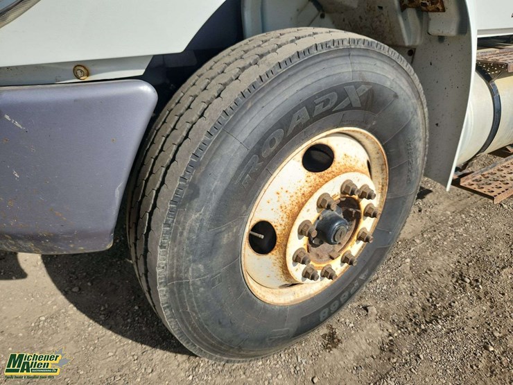 2014-international-durastar-4300-image-18