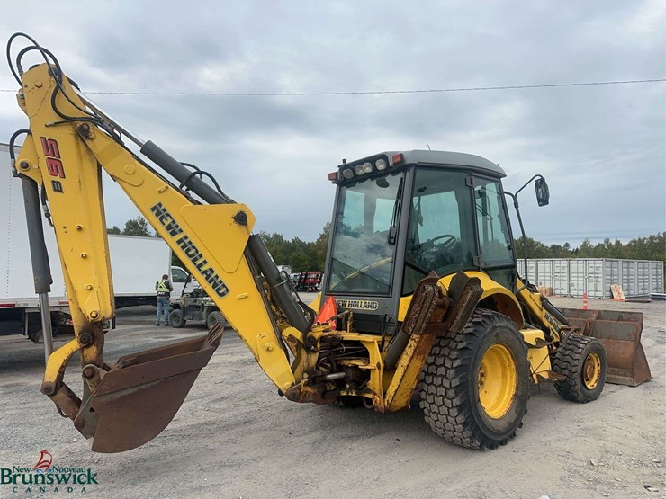new-holland-b95-image-5