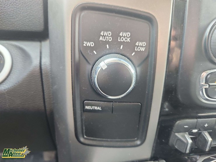 2013-dodge-1500-image-22