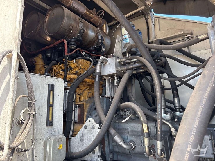 2021-metso-m-and-j-preshredder-4000m-dual-shaft-tracked-tire-shredder-machine-w/-extra-parts-image-15