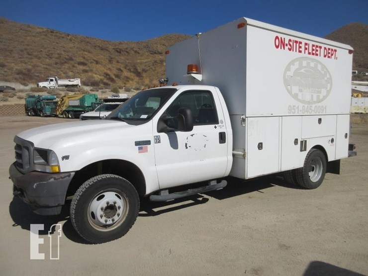 2003-ford-f550-image-1