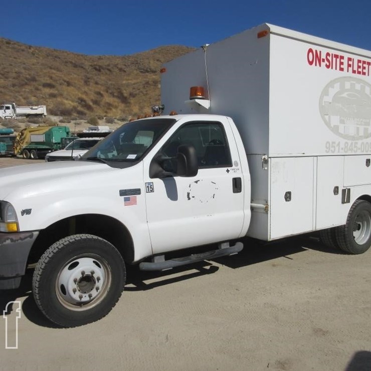 2003 FORD F550