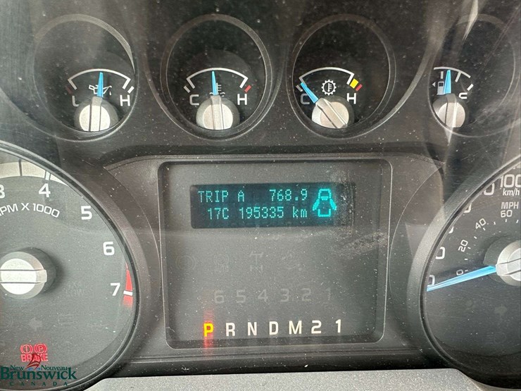 2011-ford-f350-xl-image-25