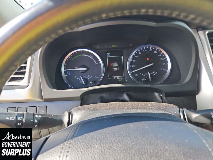 2019-toyota-highlander-hybrid-image-21