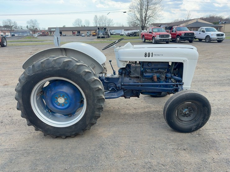 ford-801-image-6