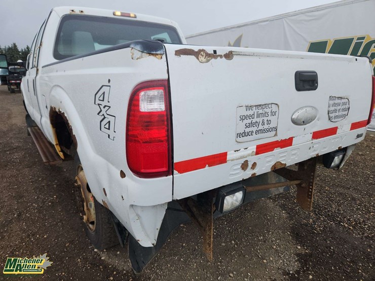 2011-ford-f250-image-33