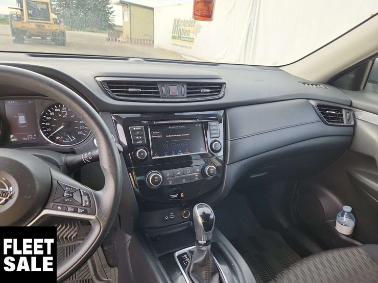 2019-nissan-rogue-image-19