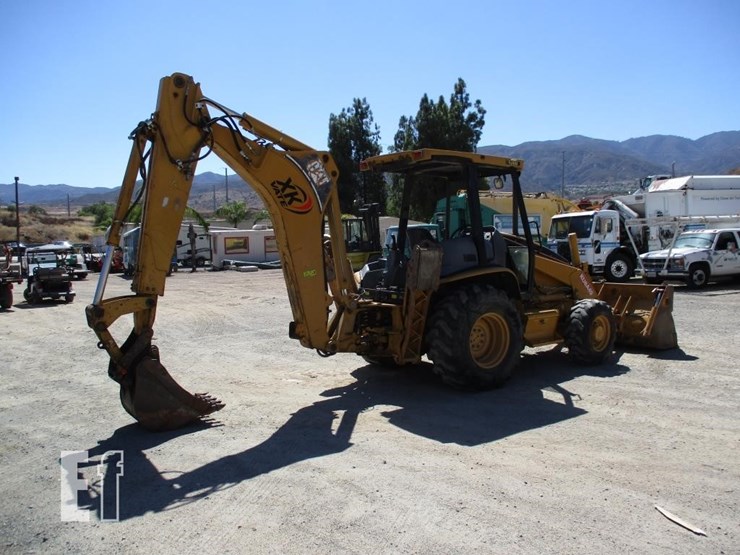 2005-caterpillar-430d-image-3