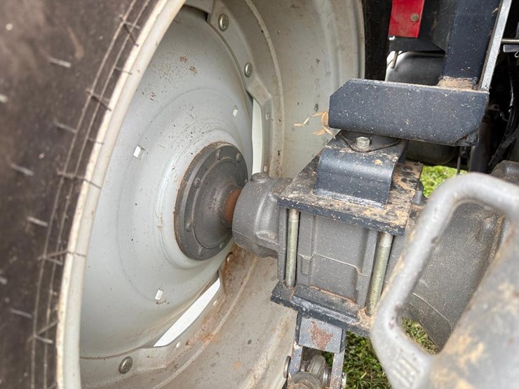 massey-ferguson-4610-image-35
