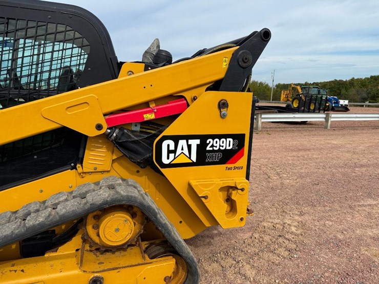 caterpillar-299d2-xhp-image-11