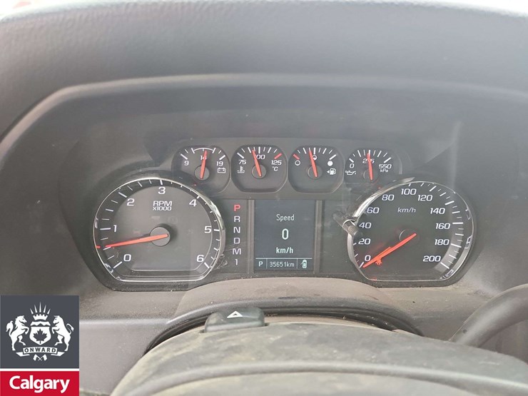2015-gmc-sierra-2500hd-image-18