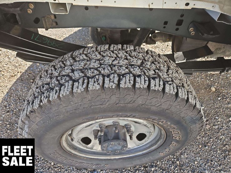 2023-ford-f350-image-10