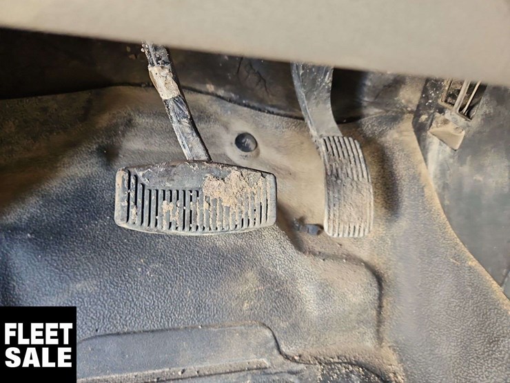 2021-ford-f350-image-21