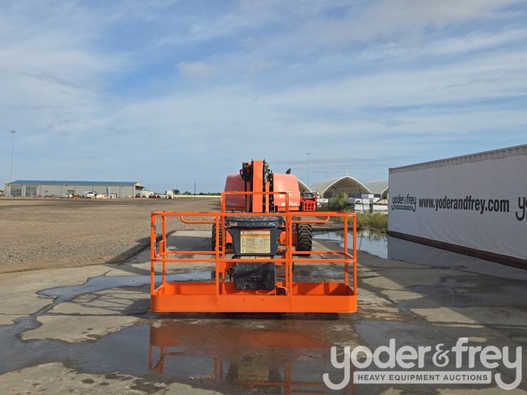 2022-jlg-660sj-image-8
