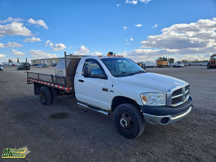 2007-dodge-ram-3500-image-2