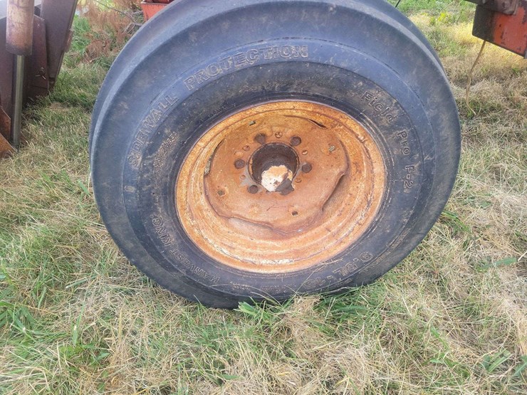 allis-chalmers-180-tractor-image-12
