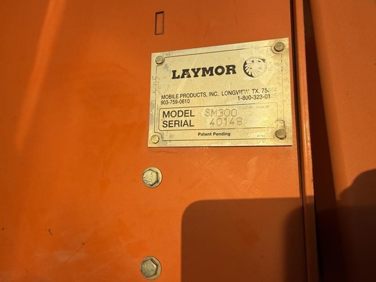lay-mor-sm-300-3-wheel-broom-image-4