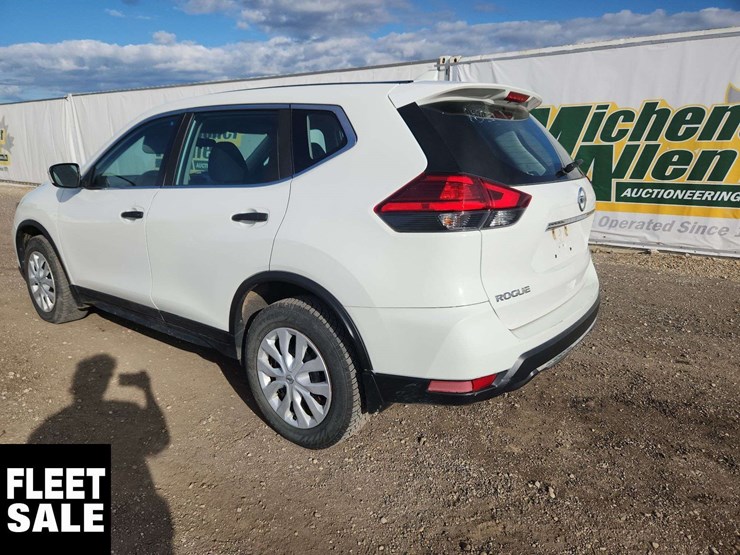 2017-nissan-rogue-image-3