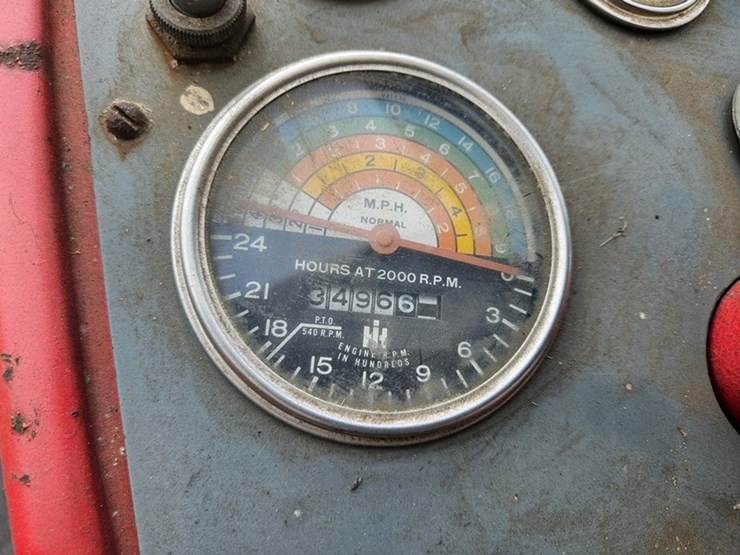 #2509-•-1959-farmall-340-tractor-image-35