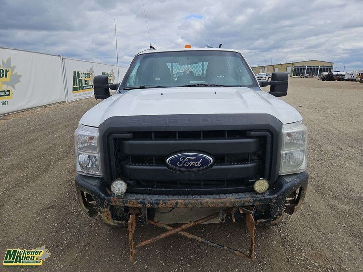 2011-ford-f250-image-8