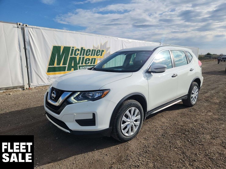 2017-nissan-rogue-image-1