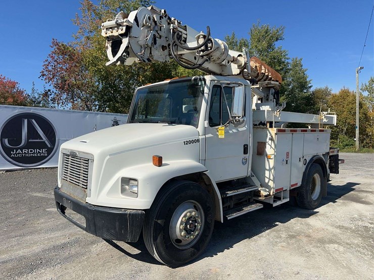 2000-freightliner-fl80-image-1