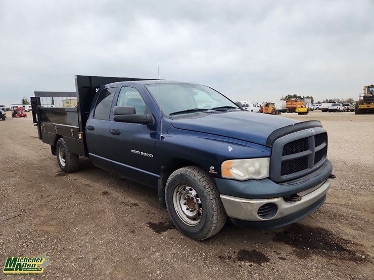 2004-dodge-ram-2500-image-2