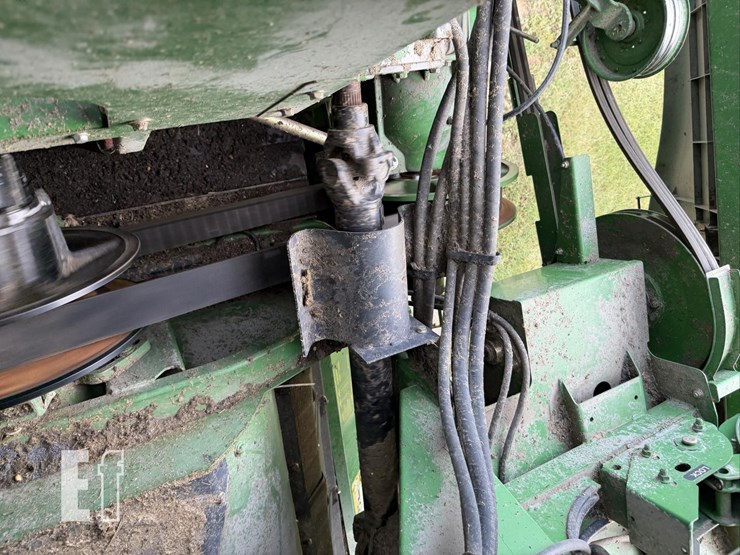 2009-john-deere-9770-sts-image-87