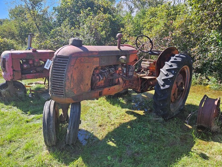#2528-•-cockshutt-f3-tractor-image-1