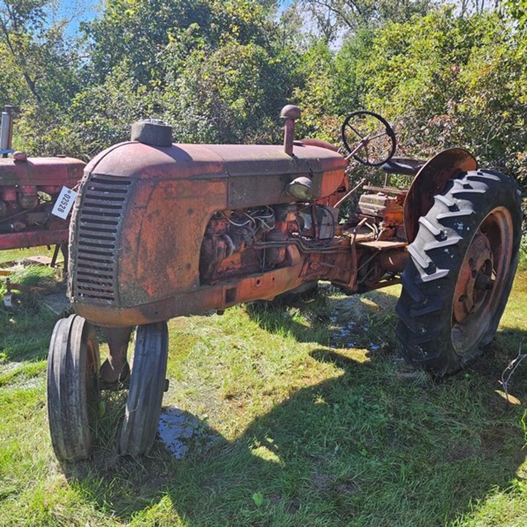 #2528 • Cockshutt F3 Tractor