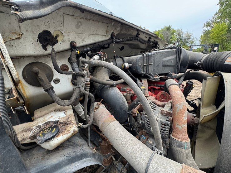 2015-ford-f650-image-64