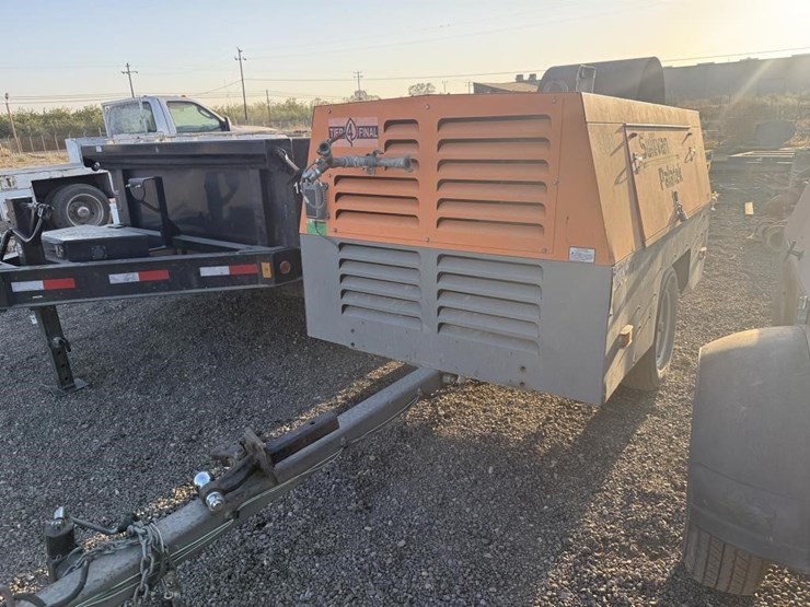 2020-sullivan-palatek-p185-towable-air-compressor-image-1