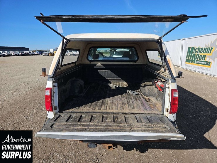 2009-ford-f250-image-15