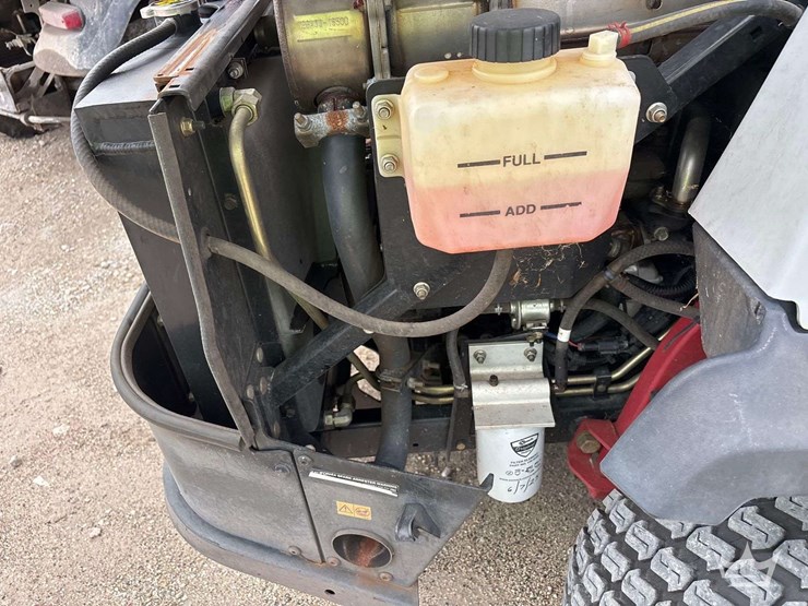 exmark-zero-turn-commercial-mower-image-7