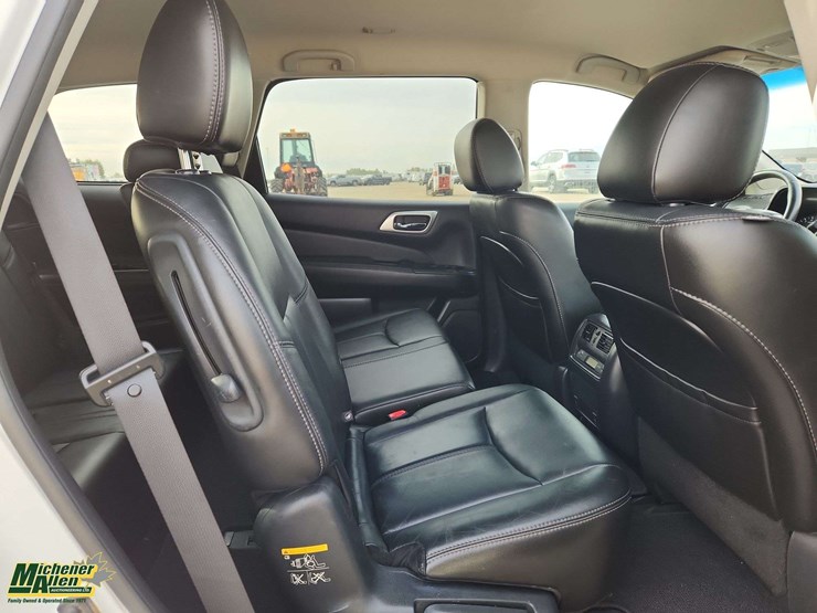 nissan-pathfinder-image-18