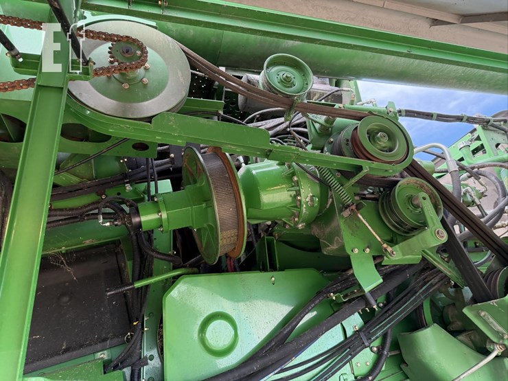 2009-john-deere-9770-sts-image-25