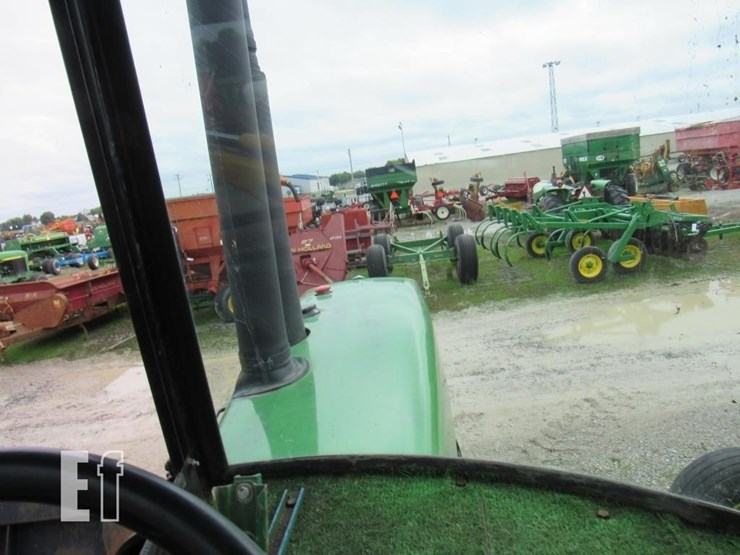 john-deere-4440-image-24