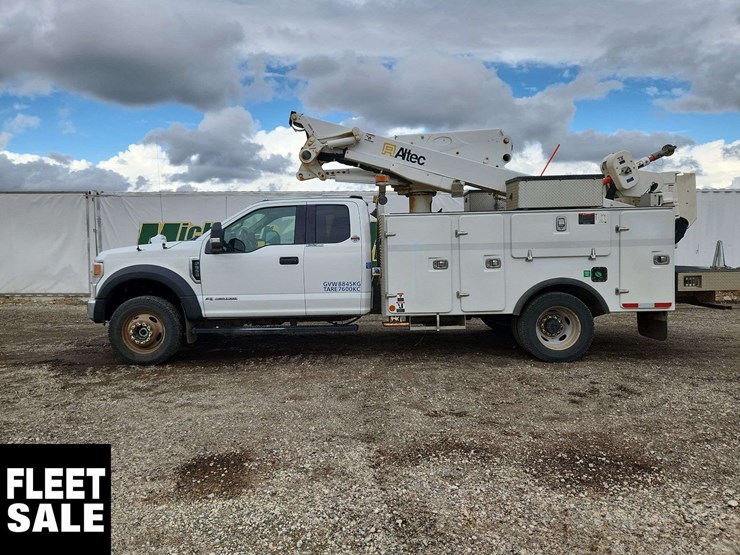2021-ford-f550-image-5