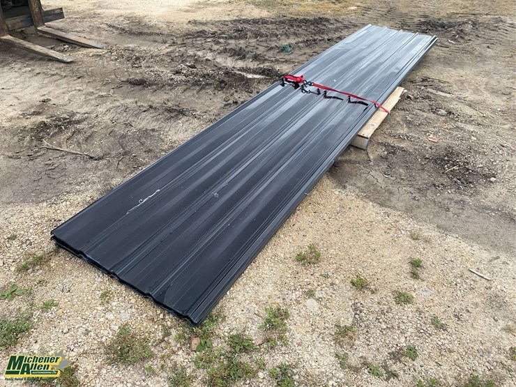 black-metal-siding-16ft-(approximately-60-pieces)-image-1