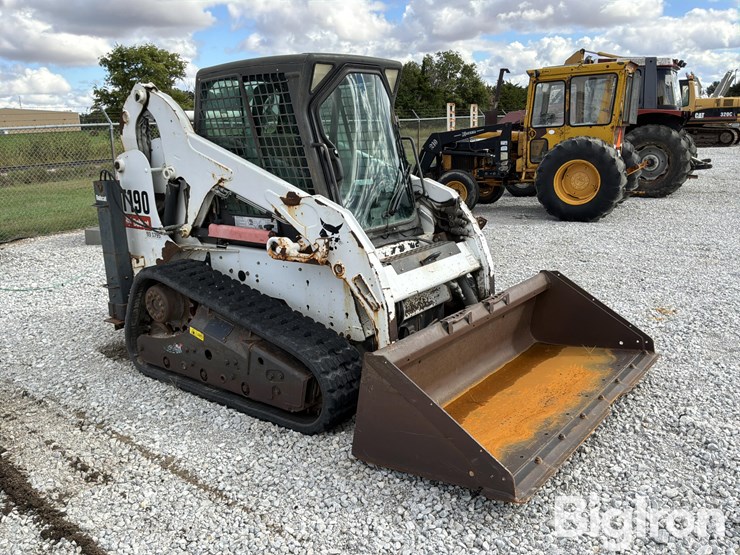 2012-bobcat-t190-image-3
