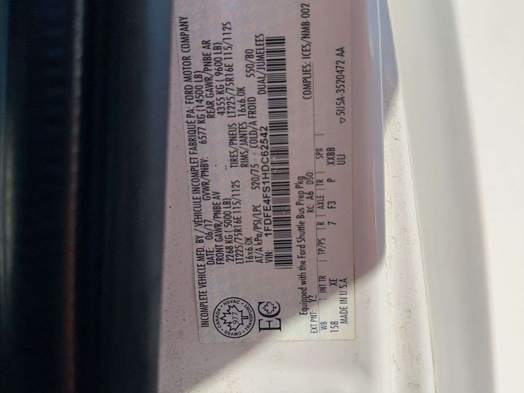 2017-ford-e450-image-30