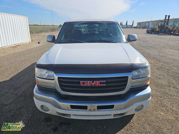 gmc-sierra-2500hd-image-8