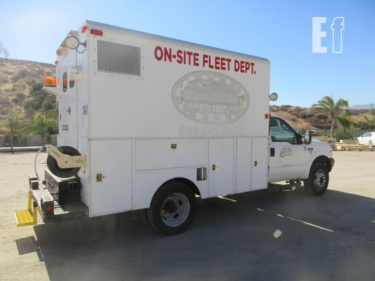 2003-ford-f550-image-3