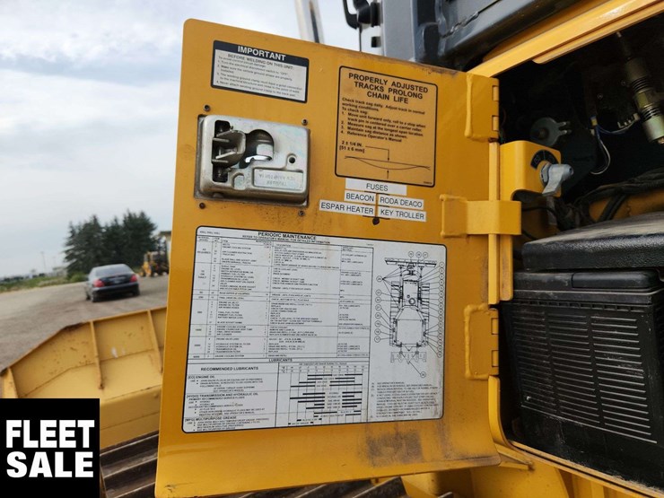2016-deere-450j-image-31
