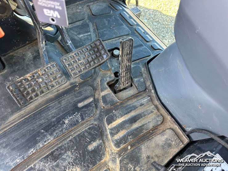 2013-massey-ferguson-4610-image-17