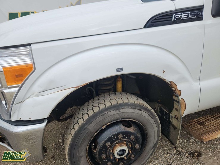 2012-ford-f350-image-34
